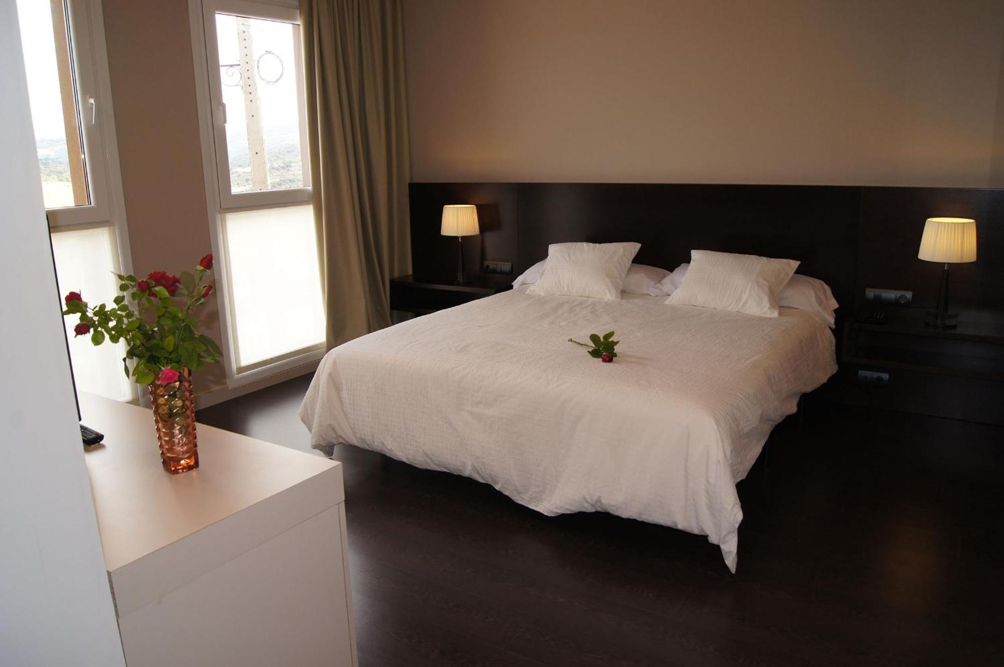 Hotel Rural Valdorba Sansoáin 部屋 写真